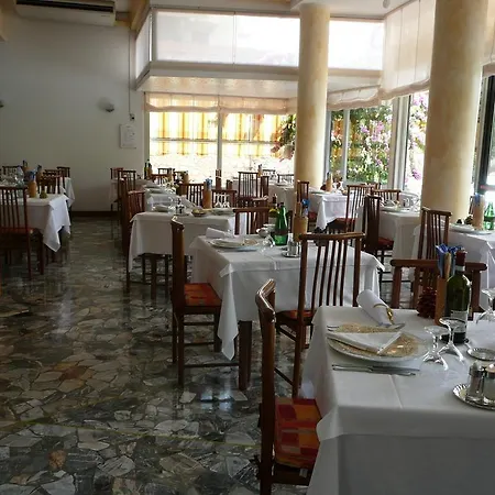 Hotel Splendid Toscolano Maderno