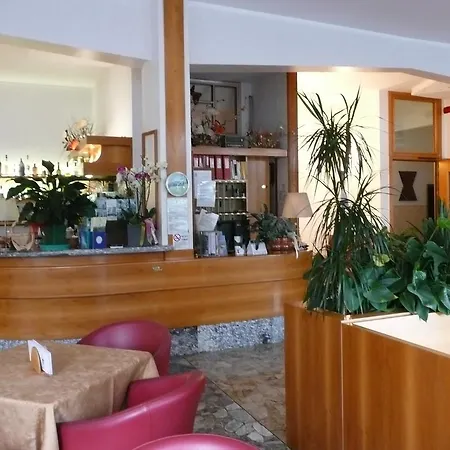 Hotel Splendid Toscolano Maderno