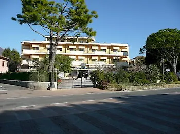 Hotel Splendid Toscolano Maderno
